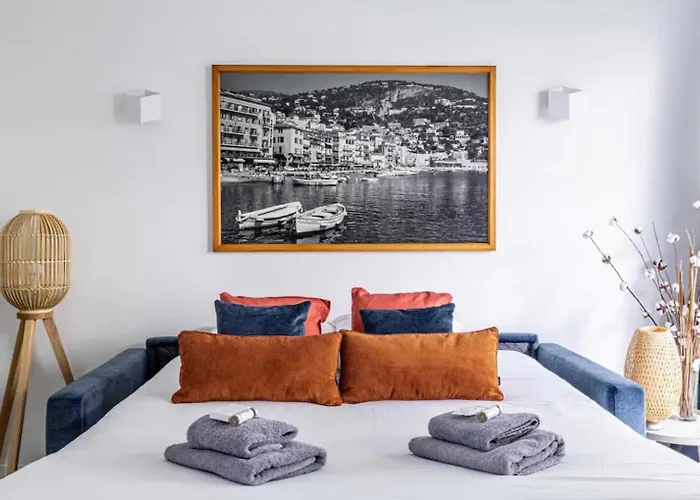 Disign Club B Κάννες